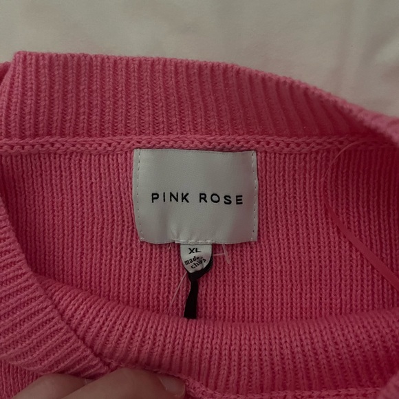 Pink Rose Sweater - Picture 4 of 4